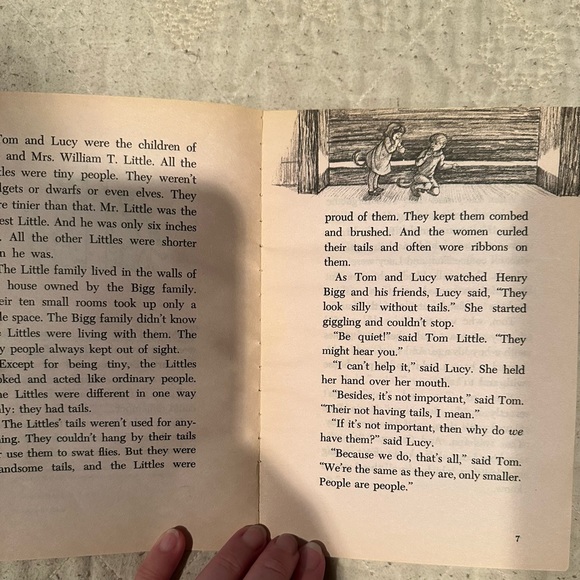 The littles take a trip! Scholastic! - Picture 4 of 11